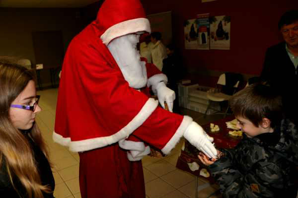 2015-12-05 Pusey March\u00e9 de No\u00ebl 417